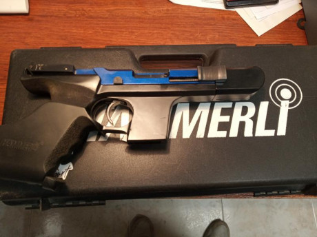 Vendo pistola Hammerli sp20, calibre 32, está en muy buen estado, regalo aguja percutora y caza vainas, 01