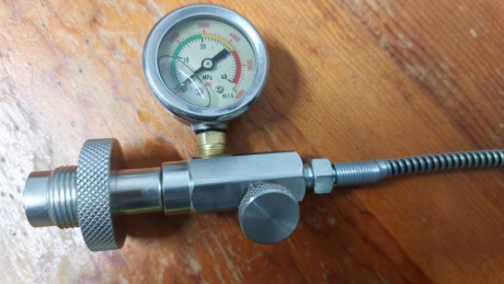 Hola,

Se vende estación de carga con tapón que al ponerlo se puede ver como esta la carga de la botella.

La 01