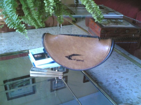 Navegando he visto un invento mu chulo de la casa Crossman para llevar los balines siempre encima:
 http://www.crosman.com/img/products/full/pouch(lg).jpg 71