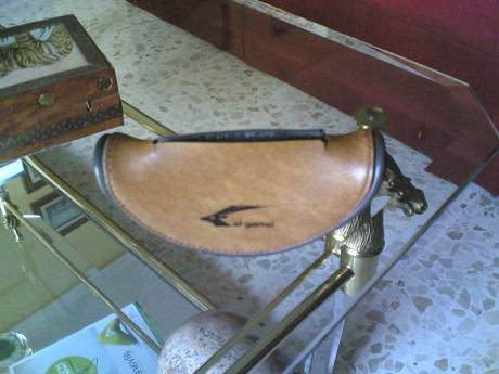Navegando he visto un invento mu chulo de la casa Crossman para llevar los balines siempre encima:
 http://www.crosman.com/img/products/full/pouch(lg).jpg 70