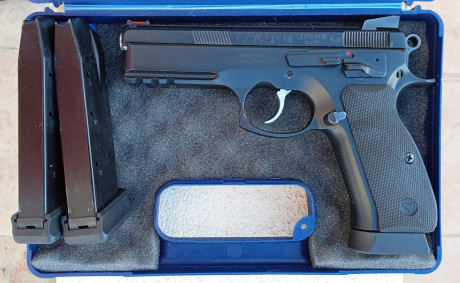 Muy buenas señores, pongo en venta mi CZ SP01 Shadow en perfecto estado con tres cargadores en 650€. 01