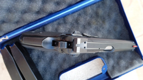Muy buenas señores, pongo en venta mi CZ SP01 Shadow en perfecto estado con tres cargadores en 650€. 00