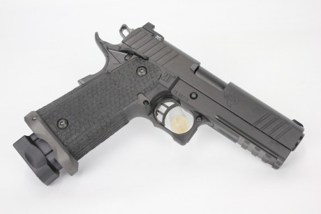 Ando buscando una STI Tactical o una Combat Máster.

Preferiblemente en calibre 9 parabellum. 00