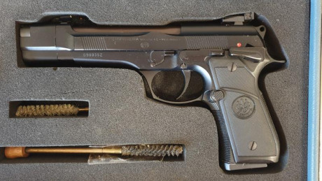 :shoot-soldier: Vendo Beretta 92 FS combat de simple acción para tiro de precisión. El arma se encuentra 02