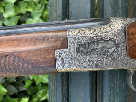 Hola, vendo escopeta calibre 12, choques 3 y 1, 71 cm de cañón y monogatillo.
Es un modelo de gran exclusidad 00