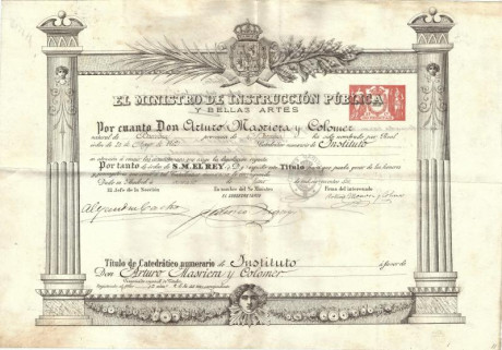 EN RECUERDO Y HOMENAJE A LOS QUE YA NO ESTÁN. 

Si pones en  GOOGLE    PASAPORTES EN LA MEMORIA   da 160