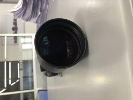 Vendo mi visor Zeiss 3-12x56 modelo V (victory) con tratamiento T* antireflejos. Retícula 4 normal. Incluye 12
