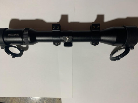 Se vende visor Swarosvki nuevo sin golpes ni arañazos con muy poco uso.Precio 670.Numero de contacto 615890056 00