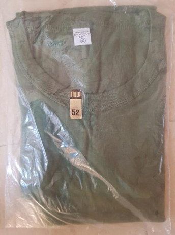 Dos camisetas Legión. Nuevas. Talla 52
 12 euros  más envío por correo certificado.
Solo pago por PayPal 01