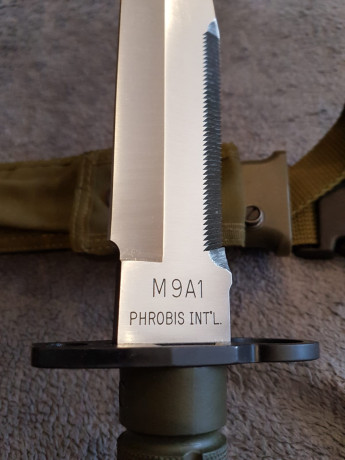 Vendo auténticas bayonetas M9A1 para el famoso fusil de asalto M16 americano. Las legendarias bayonetas 10