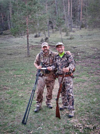  Amigos, viendo que hay interés general en la práctica de la caza con armas de avancarga, abrimos este 101