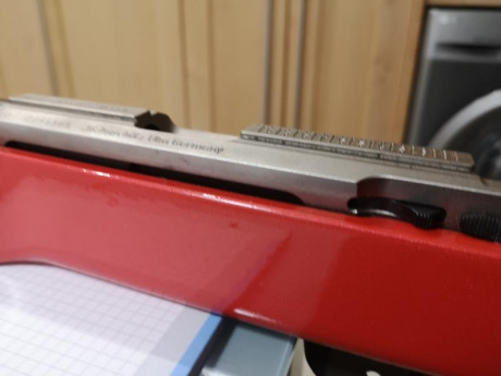 Vendo por falta de uso carabina Anschutz, en perfecto estado, con poco uso y con muy buenas agrupaciones 01