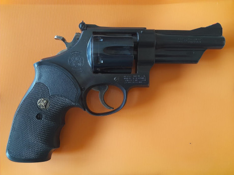 Un compañero me ha pedido que le ponga en venta este revólver.Se vende  S&W modelo 28 Highway Patrolman 02