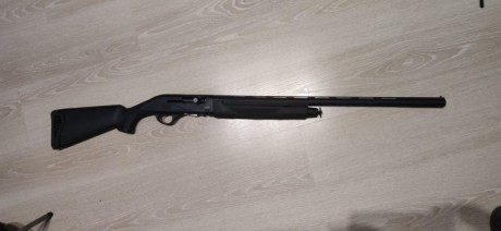 Vendo escopeta semiautomática Hatsan scort ps con poquísimos diaparos.  En su caja y accesorios originales. 02