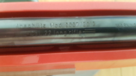 Vendo por falta de uso carabina Anschutz, en perfecto estado, con poco uso y con muy buenas agrupaciones 52