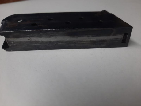 Se vende cargador de carabina destroyer para munición de 9 largo.
Precio 15 euros. 00