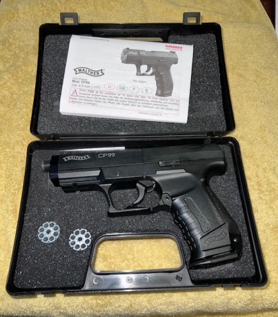 Buen dia.
Se vende Walther CP99, esta perfecta.
1/2 UNF macho. 
Más fotos a demanda
90€.

Saludos 02