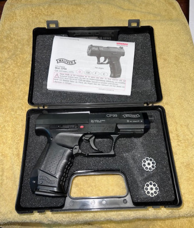 Buen dia.
Se vende Walther CP99, esta perfecta.
1/2 UNF macho. 
Más fotos a demanda
90€.

Saludos 00