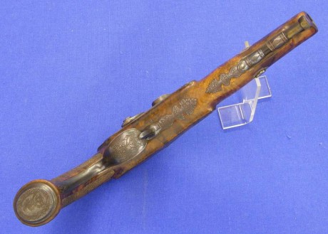 Voy a colocar unas fotos de un arma larga alemana de llave de mecha del siglo XVI. 160