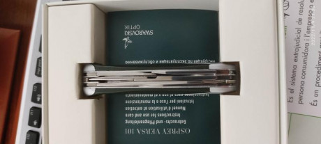 Vendo, SWAROVSKI Multiusos SWAROVSKI, es un modelo que se fabricó hace muchos años en edición limitada, 01