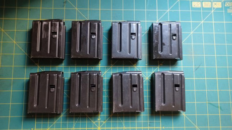 Hola a todos. Me deshago de los cargadores cortos de AR15. Son del Cetme L recortados a 10 cartuchos para 02