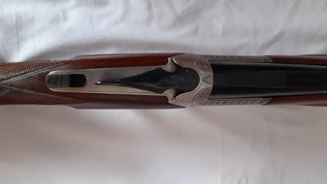 amigo mio vende esta escopeta, esta practicamente nueva bien cuidada con poco uso, solo ha disparado 300 00