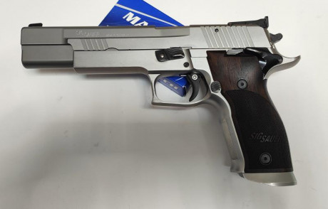 Vendo Sig Sauer P226 X-SIX 9mm Para., Inox, maletin original y manual, con los 2 cargadores que venian 12