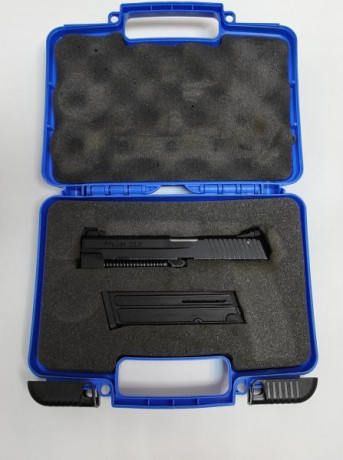Vendo Sig Sauer P226 X-SIX 9mm Para., Inox, maletin original y manual, con los 2 cargadores que venian 31