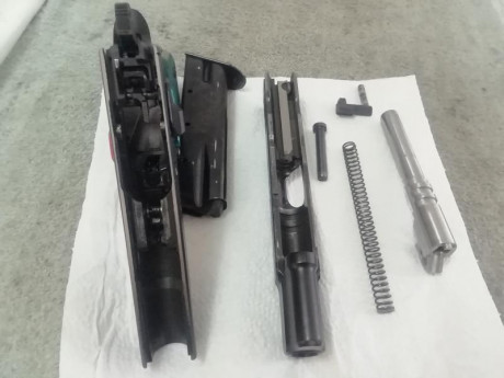 CZ 75b disparador afinado para precisión (se entregan los muelles originales)
Miras micrométricas y punto 92