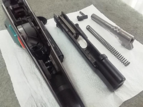 CZ 75b disparador afinado para precisión (se entregan los muelles originales)
Miras micrométricas y punto 102