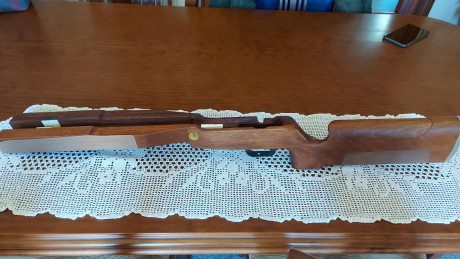 Un compañero del club vende una culata de Bench Rest con carrillera ajustable para acciones Anschutz 54 01