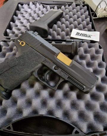 Se vende pistola hk usp compact en calibre 45 acp
Tanto cañón con mecanismos están nitrurados en titanio 00