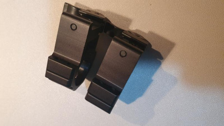 Vendo anillas 30 mm para carril weaver de altura 40 mm (medias) con pestillo de montaje rápido. Impecables, 01