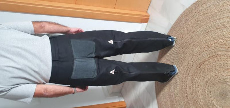  Pantalón de tiro olímpico AHG - Anschütz 
Standard
Talla 52.
Modalidades AC y .22
Muy buen estado. Perfecto.
65€ 01