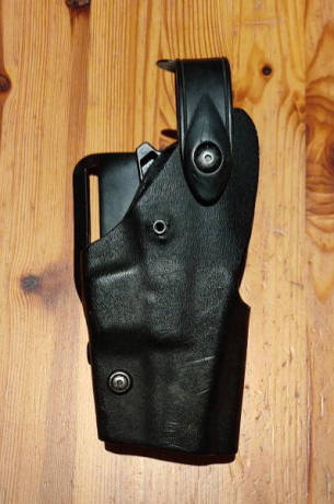 Buenas,

Pongo a la venta una Glock 17 de 4ª generación con miras de tritio acompañada por su maletín 20