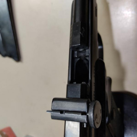 Pues por exceso de cupo vendo mi baikal, tiene peso para cañon y apoyo para la mano, gastos de envio si 00