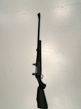 Un amigo me pide que le anuncie, este fantástico rifle.
Sauer Mod 202 XT Fluted sintético 
Cal 7mmRemington 01