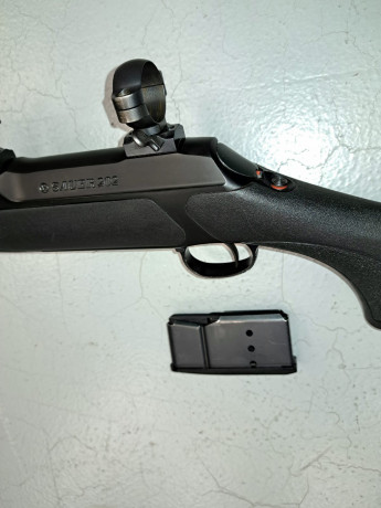 Un amigo me pide que le anuncie, este fantástico rifle.
Sauer Mod 202 XT Fluted sintético 
Cal 7mmRemington 22