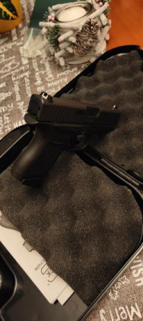 Vendo Glock 43 con poco disparos, esta impecable,regalo funda interior. El precio son 395€ y la venta 00