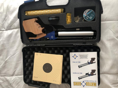 Buenas
Se vende pistola matchguns mgh1 mecanica. Practicamente nueva como podeis comprobar en las fotos. 11