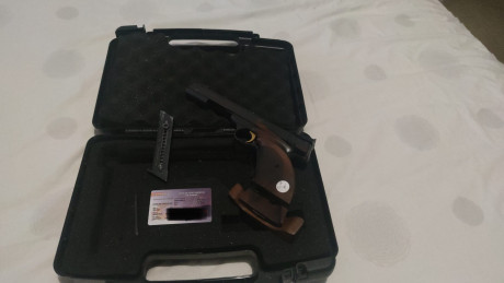 Buenos días,
Se pone en venta esta conocida pistola del 22 lr. los interesados pueden contactar con el 00