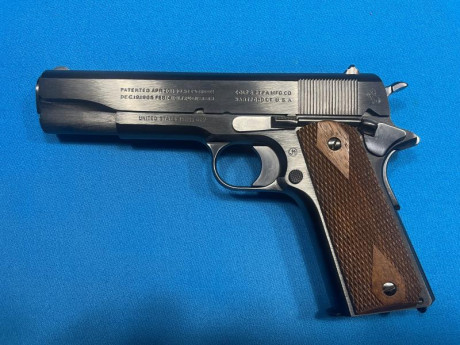 Vendo pistola Colt 1911 en libro de coleccionista, nueva en su caja original y sin disparar.
Precio 4500 00