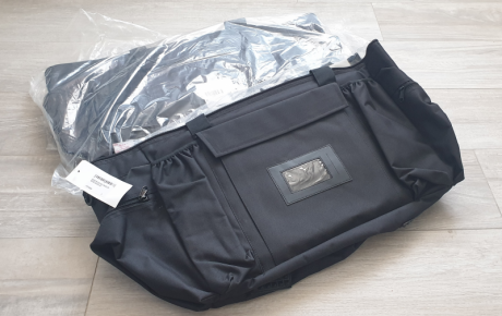 Se venden dos bolsas tácticas policiales multibolsillos y otros dos maletines portadocumentos Laptoc Miltec, 00