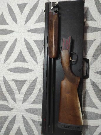  VENDIDA 
En venta escopeta Laurona 92 trap,en perfecto estado de uso, fabricación nacional, cañón de 01