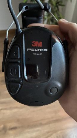 Muy buenas de nuevo!

Yo tiraba siempre con cascos y he estado un tiempo utilizando unos tapones bastante 10
