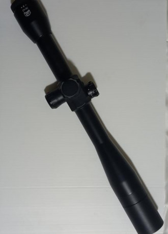 A la venta visor Ior Valdada, tubo de 30, peso aproximadamente 650gr, con 1/8 moa, tiene parasol y cubiertas 00