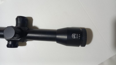 A la venta visor Ior Valdada, tubo de 30, peso aproximadamente 650gr, con 1/8 moa, tiene parasol y cubiertas 10