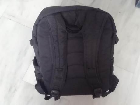 Mochila walther ideal para llevar las pistolas de esa marca, munición, cascos y documentos al campo de 01