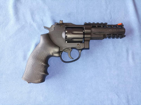 Vendo revolver Gamo GR-STRICKER co2 en calibre 4,5 mm.
El revólver cuenta con un cañón estriado de 4 pulgadas 01
