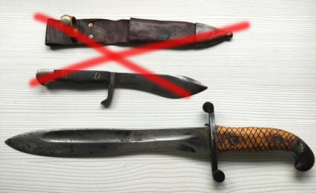pongo en venta machete artillería 85,00 €, portes incluidos. 
Se encuentra en Bizkaia. 01
